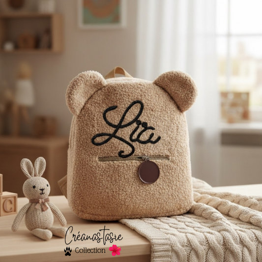 Le petit sac à dos câlins 🐻 Brodé